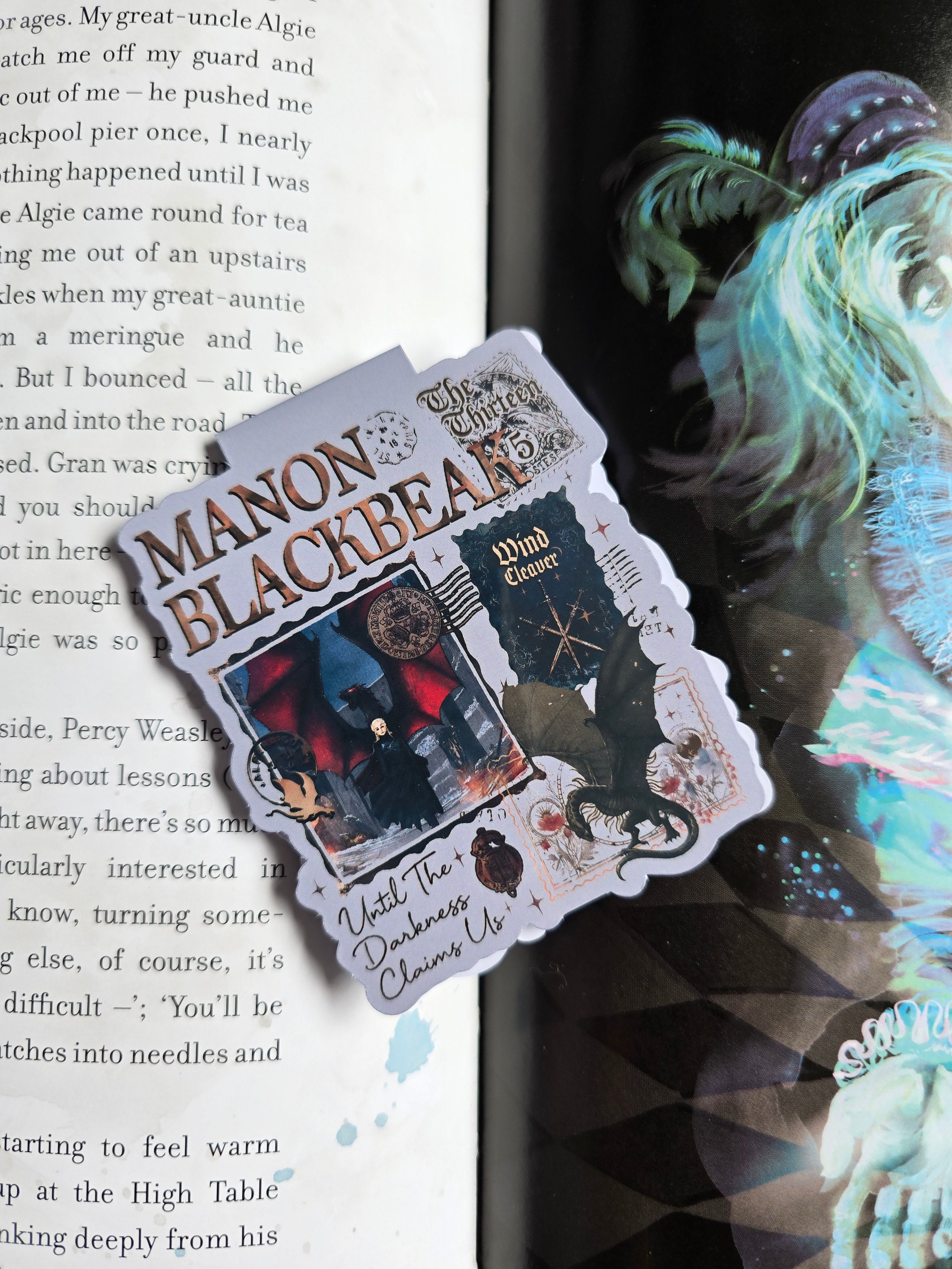 Manon Magnetic Bookmark