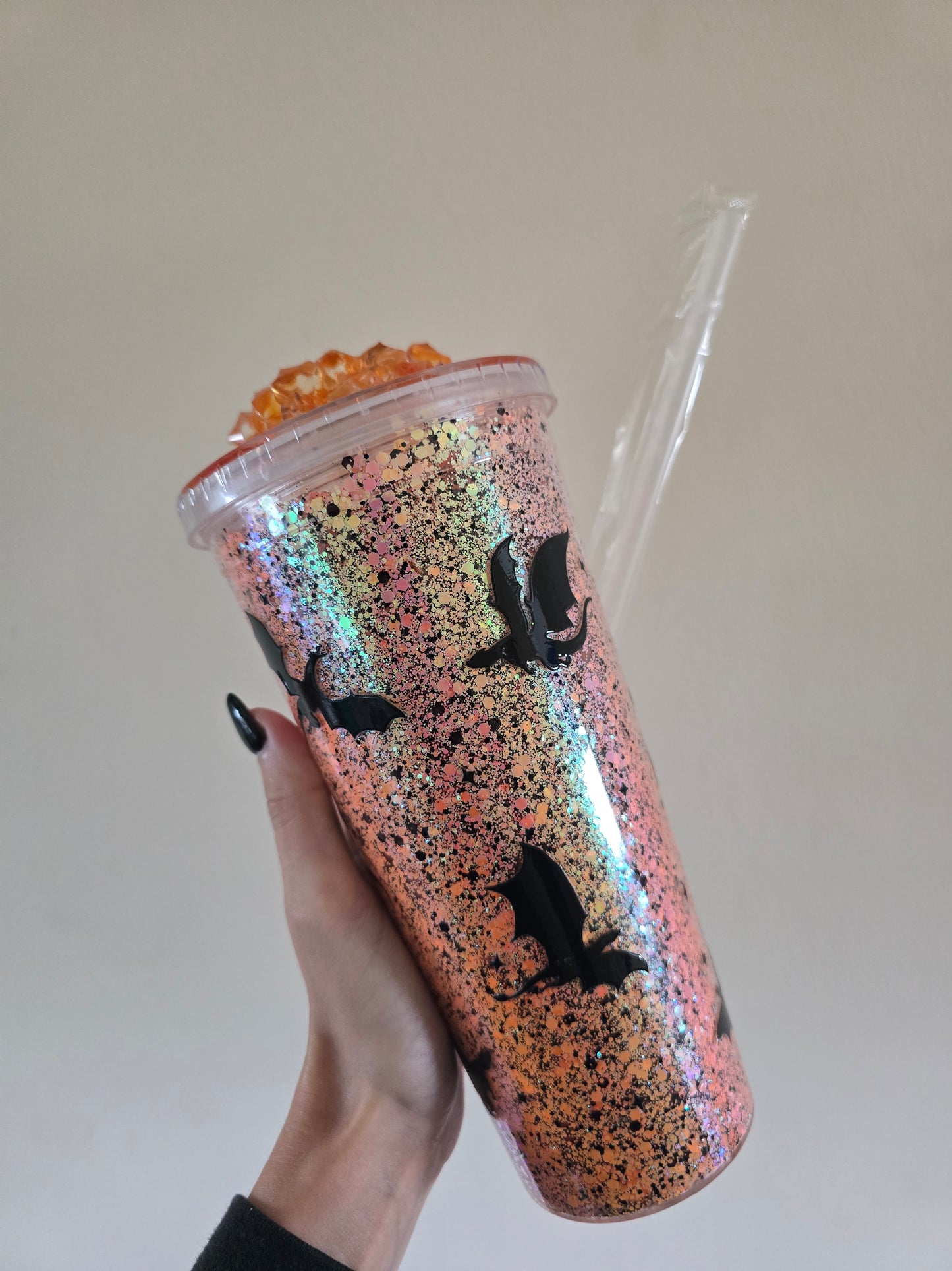 Dragon 22oz Acrylic No Globe Tumbler