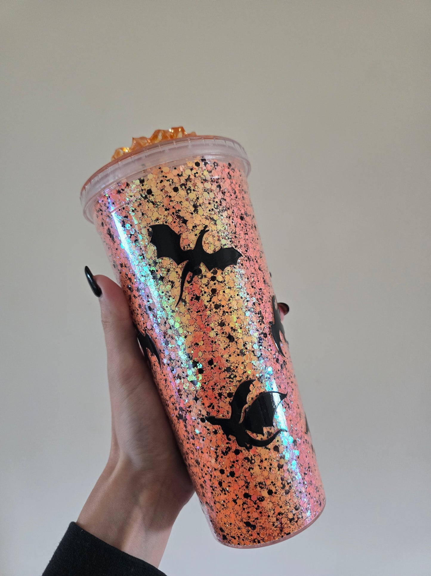 Dragon 22oz Acrylic No Globe Tumbler